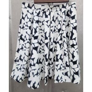Cynthia Rowley Black & White Floral Knee Length Skirt Size S